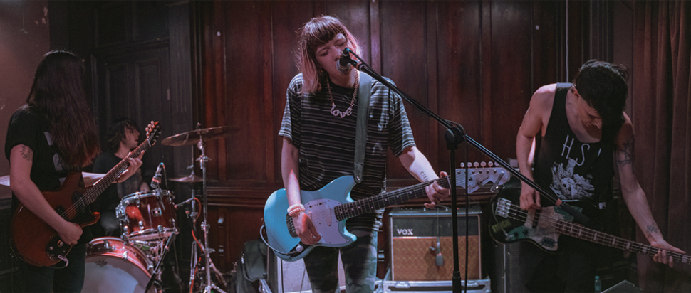 Dilly Dally, The Castle Hotel, 23 Jan - Gig Review