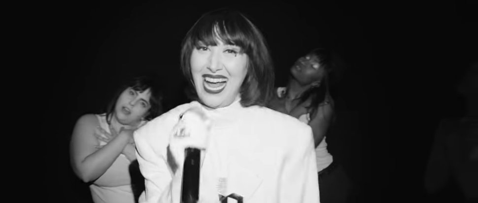 Video for Karen O and Danger Mouse's Woman