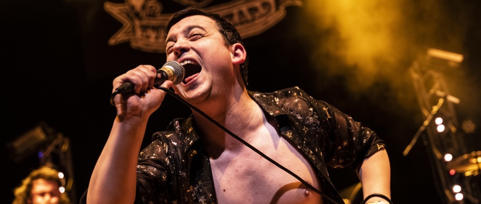 Pigs x7 live at Preston Guild Hall, 13 Apr