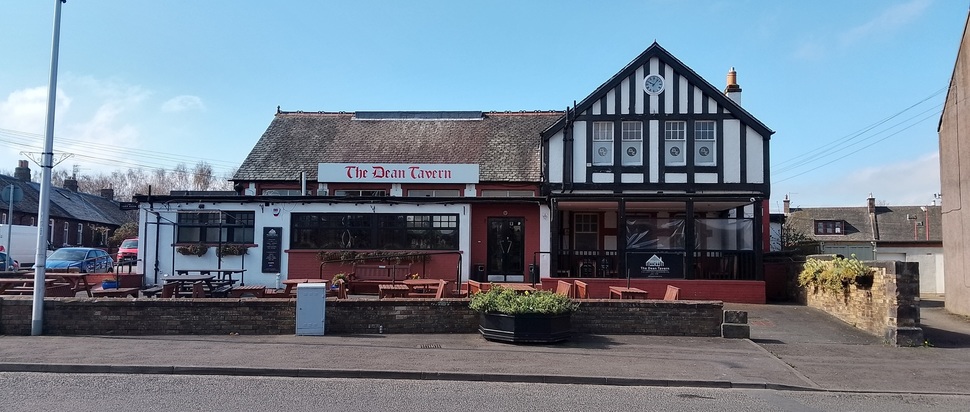 Dean Tavern Exterior