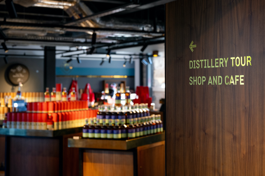Photo of the entrance to the Clydeside Distillery shop and cafe.