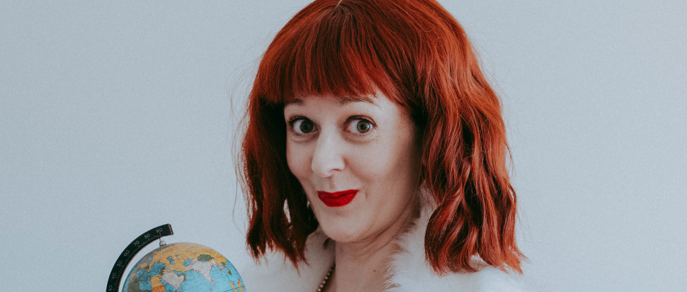 Zara Gladman as Aileen