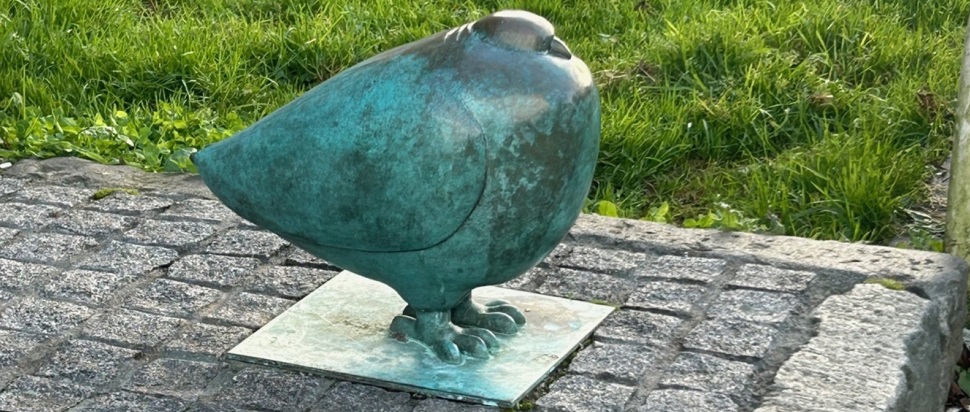 Shona Kinloch, Leith Walk pigeon sculptures