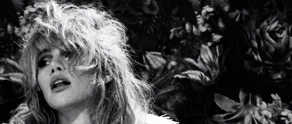 Suki Waterhouse - Loveland